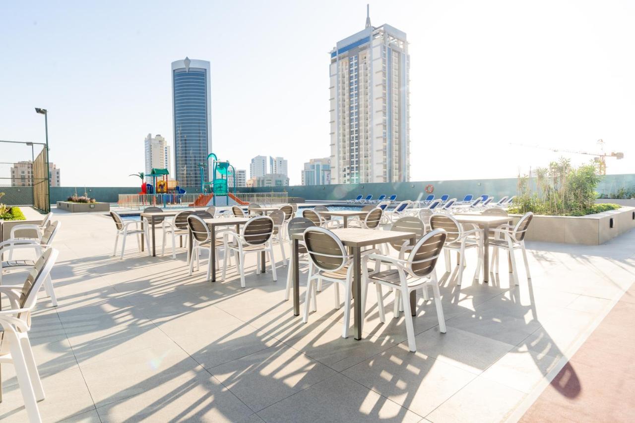 S Plaza Suites Hotel Seef Luaran gambar